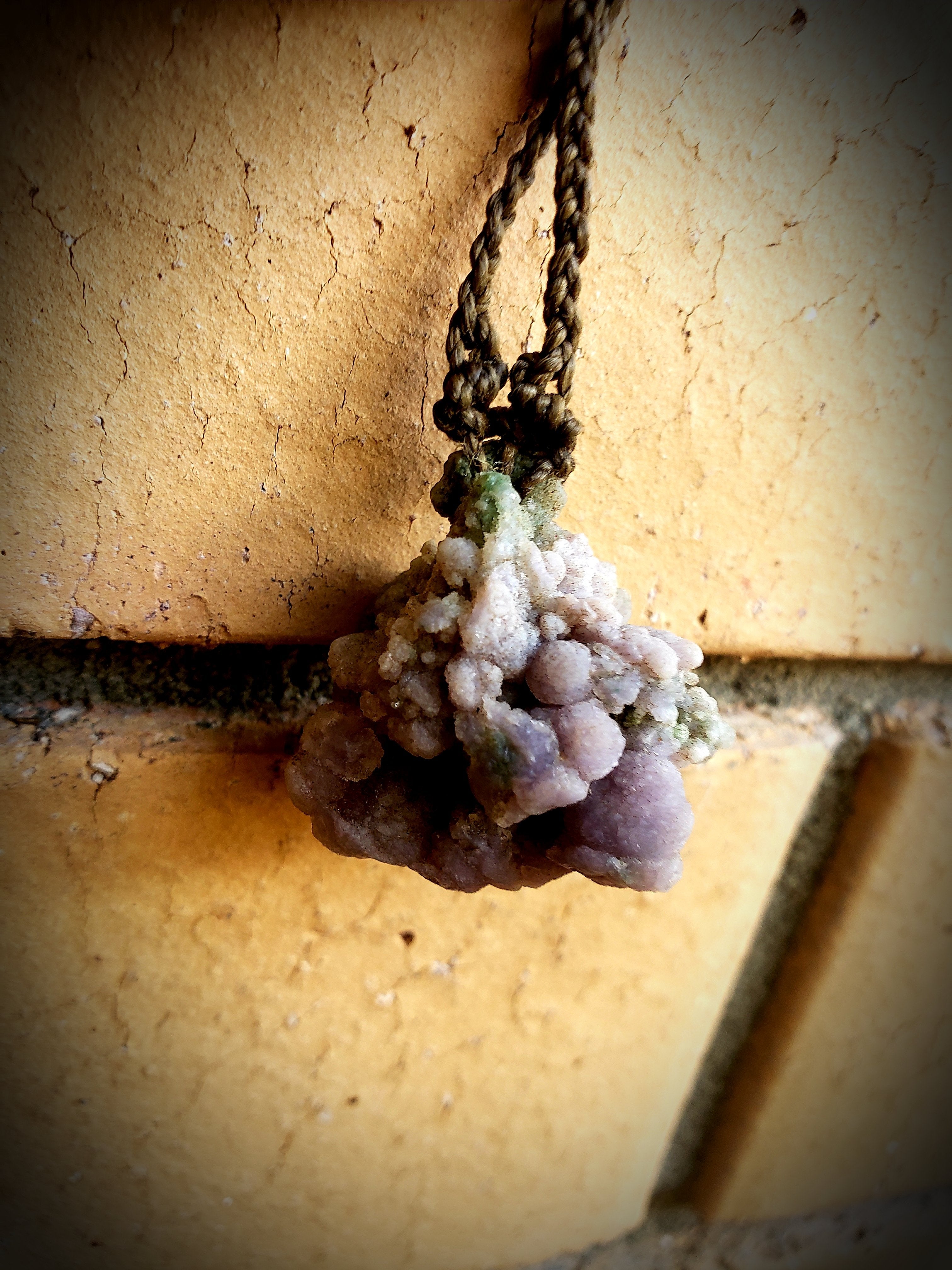 Botryoidal Chalcedony "Grape agate " Macramè Pendant Necklace