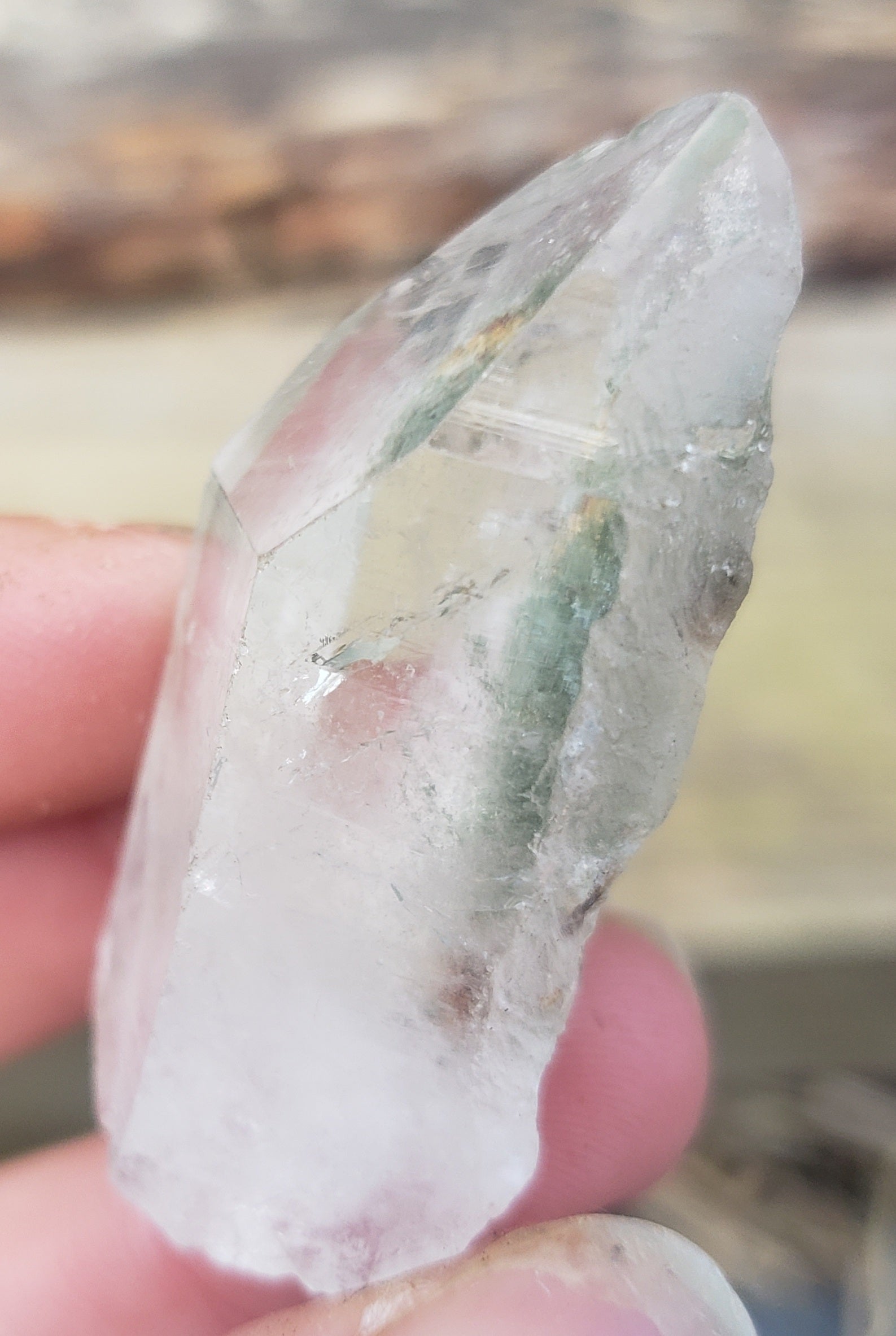Inner scene garden quartz point - 20 grams