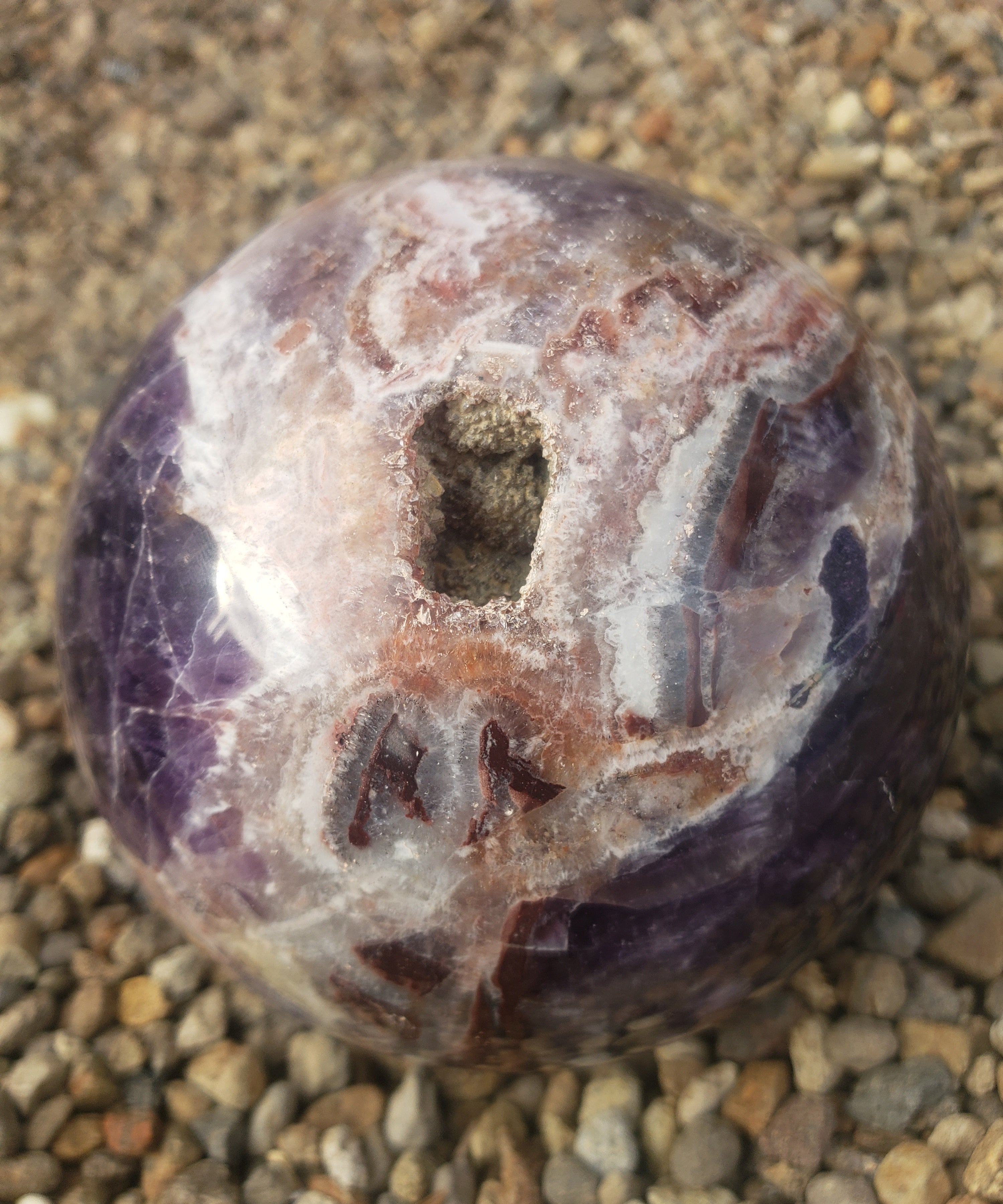 Chevron Amethyst- sphere - 1.7kg
