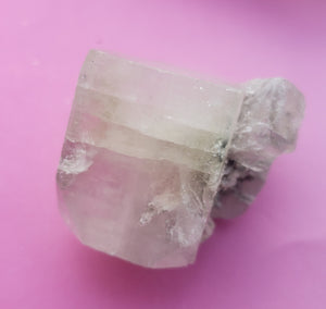Apophyllite with mordonite