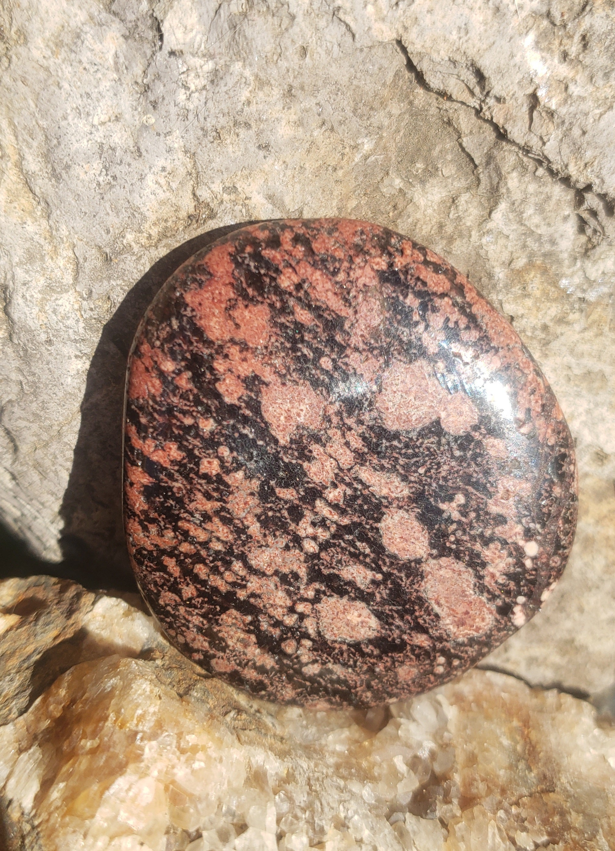 Obsidian,  spotted - Flatstone - 24 grams