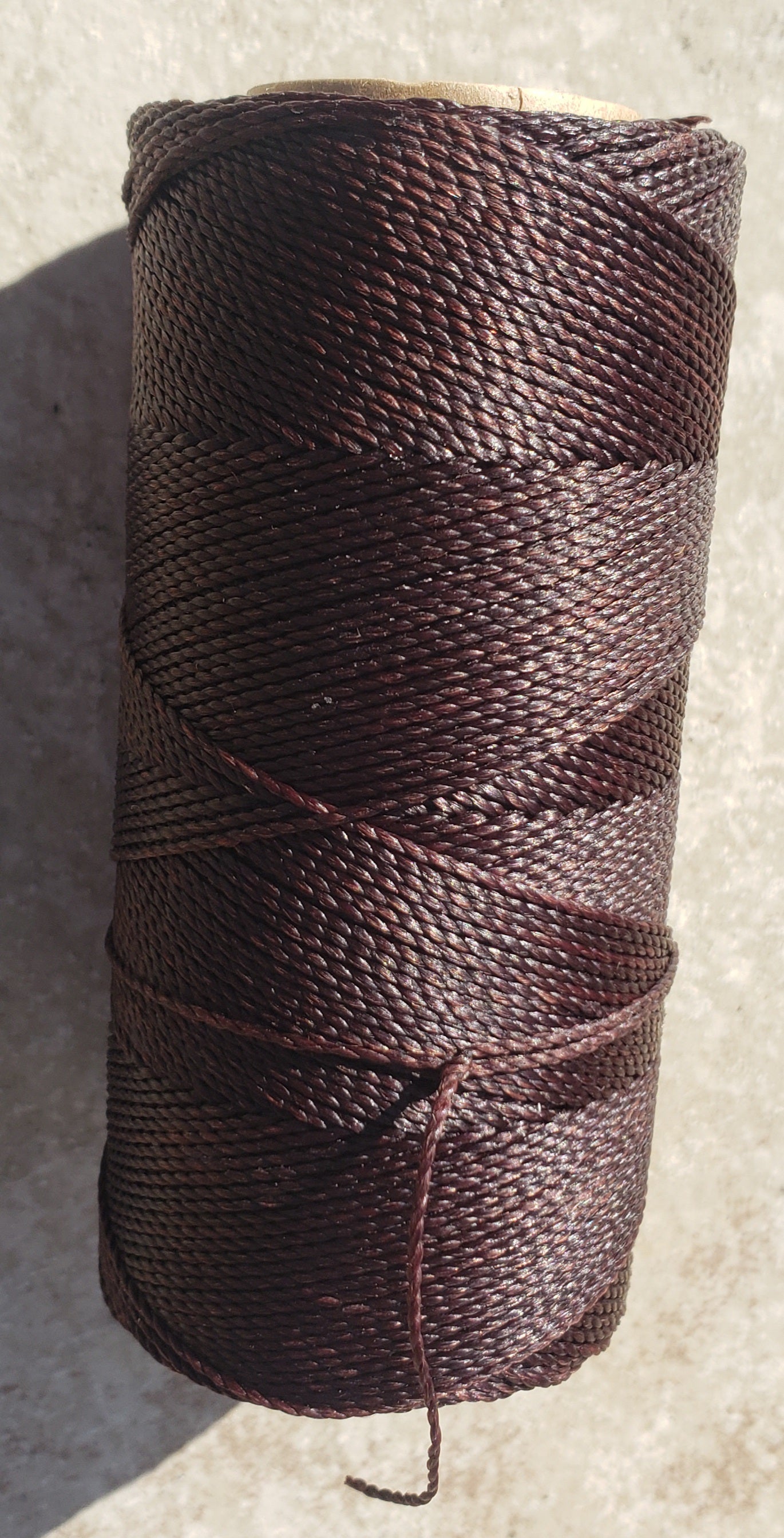Linhasita macramè cord - cor555 - Rich Cherry Brown - 1mm, 170m