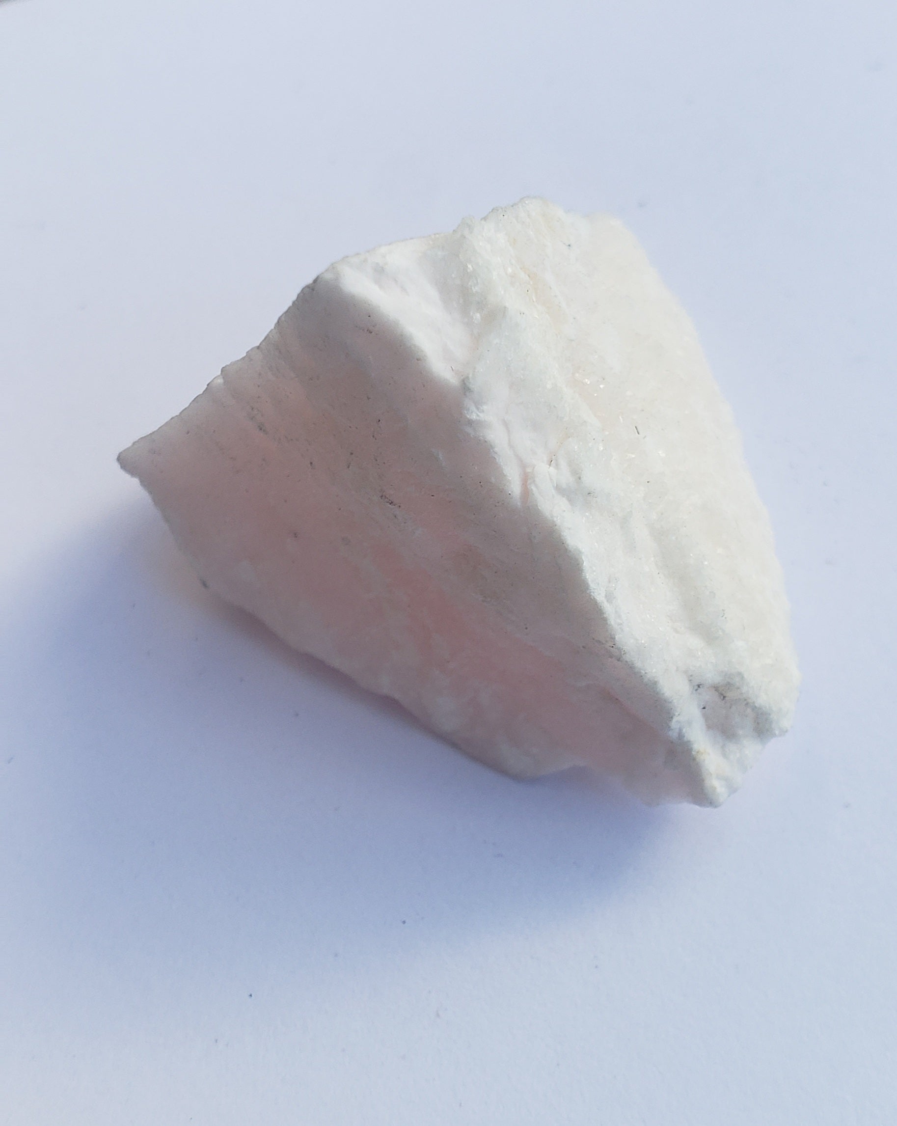 Magano calcite  - UV reactive - 24grams