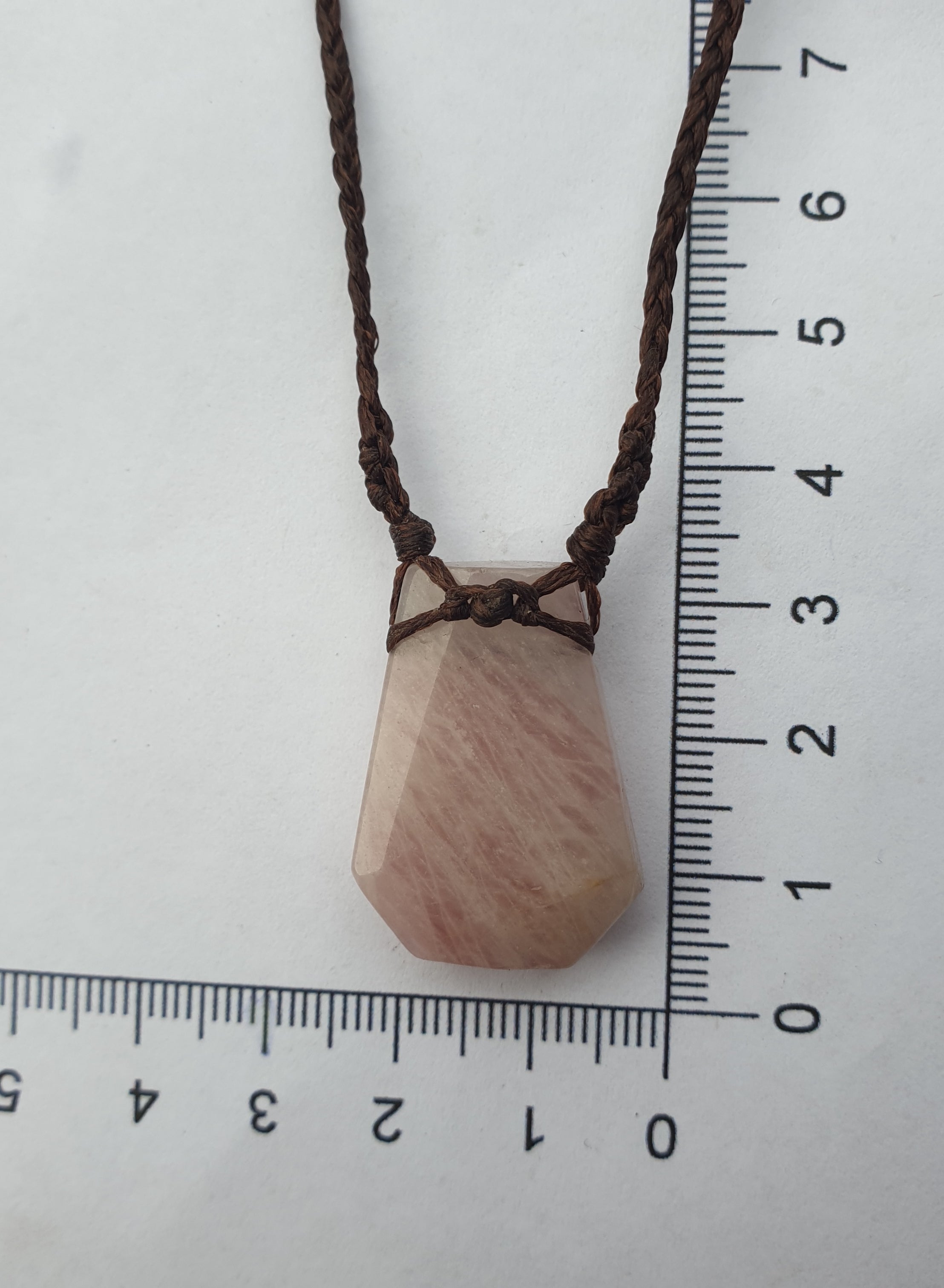 Rose Quartz - Macramé pendant  necklace