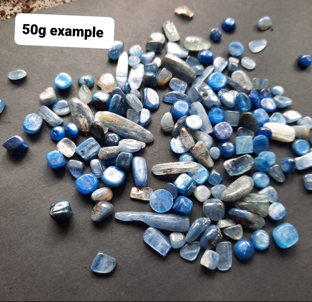 Kyanite - mixed mini tumbles gravel chips & cabachons - 30grams