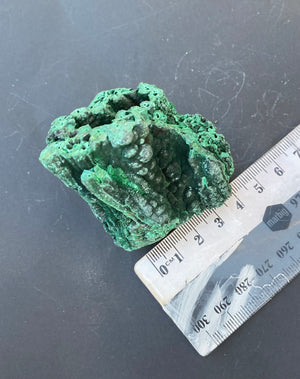 malachite specimen 154g