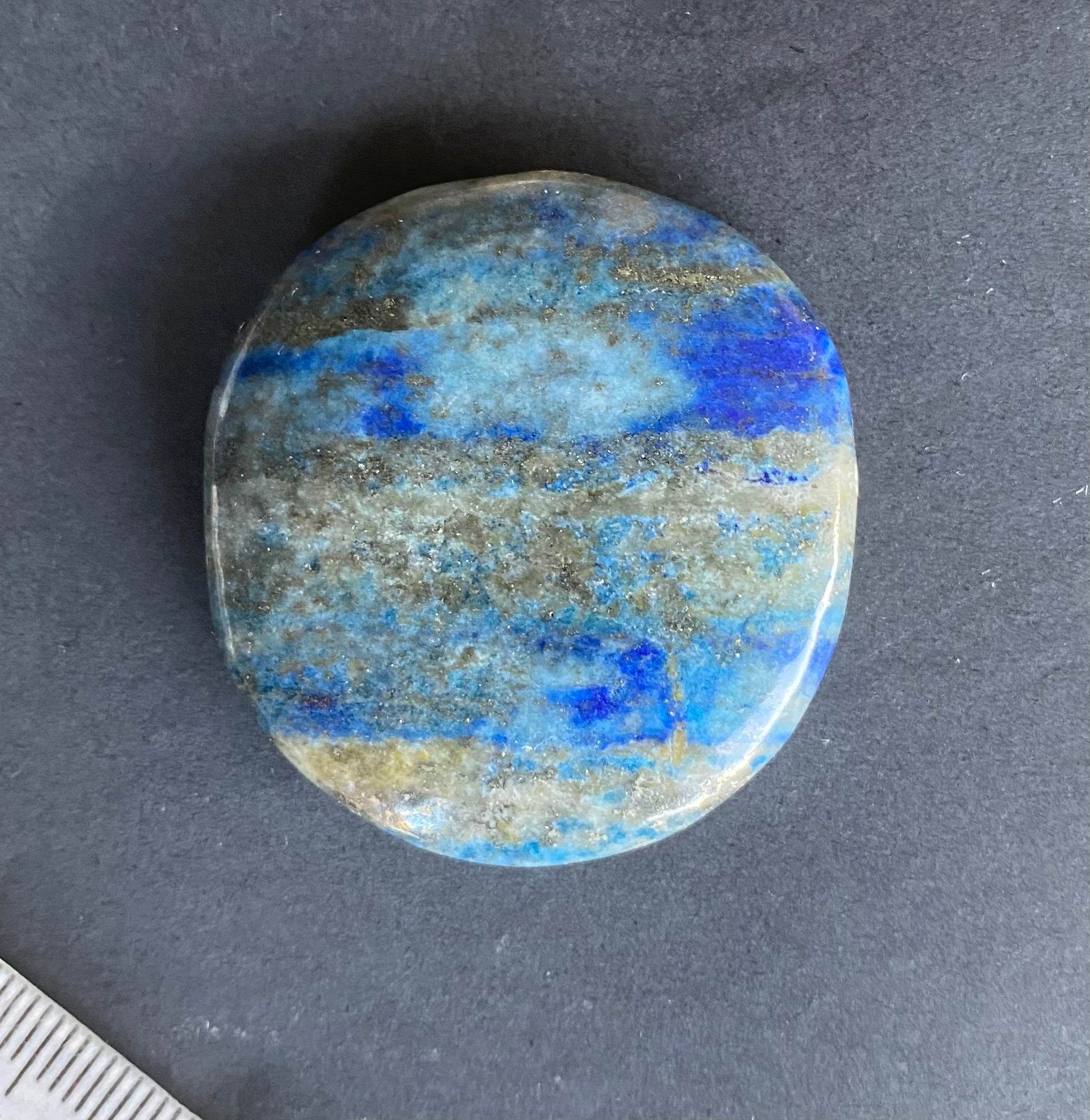 Lapis lazuli - flat stone- 26g
